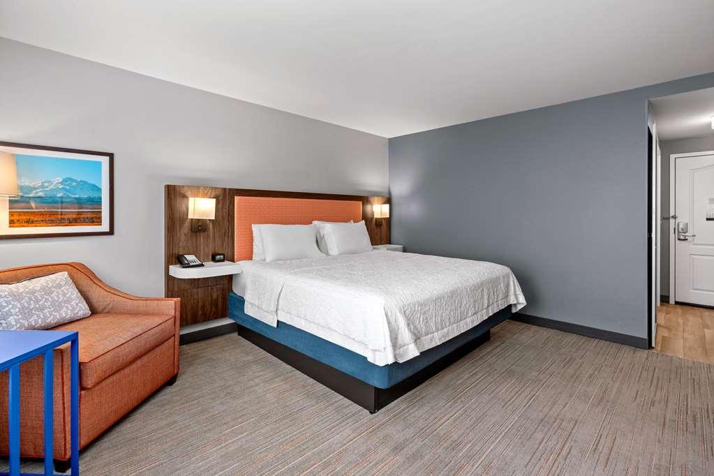 Hampton Inn&Suites Fairbanks Zimmer foto